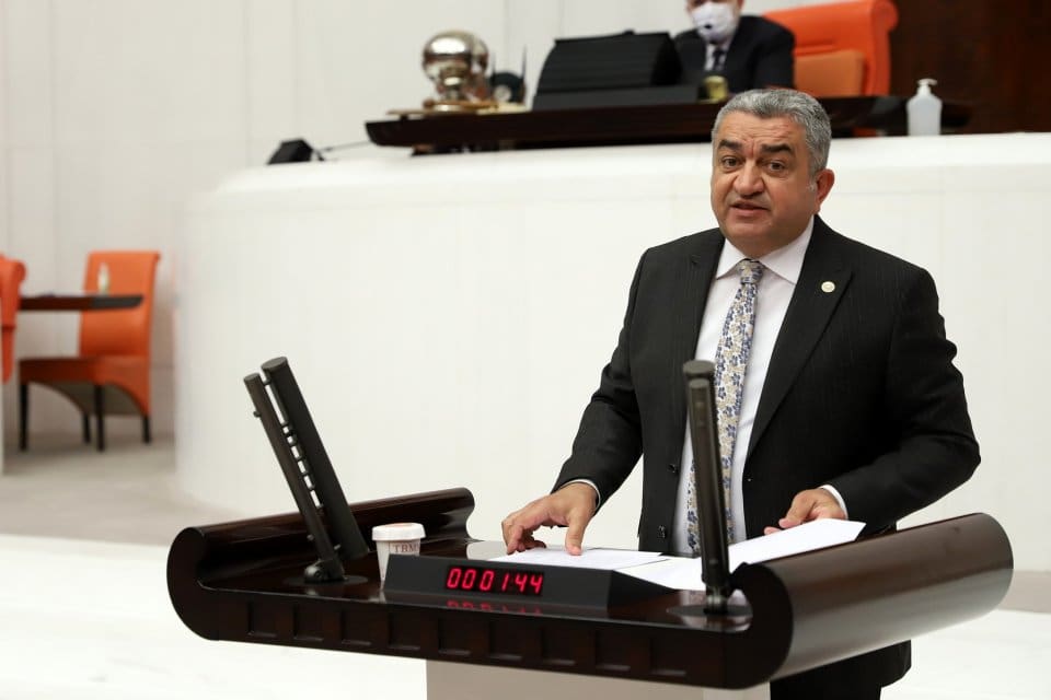İzmir Milletvekili Bedri Serter TBMM Genel Kurulu&rsquo;nda, Konaklama Vergisi getirileceğini