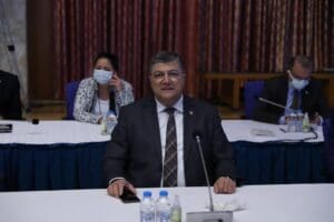 CHP İzmir Milletvekili ve Plan B&uuml;t&ccedil;e Komisyonu &Uuml;yesi Kamil Okyay