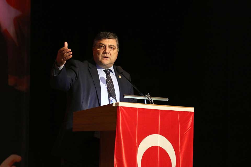 CHP İzmir Milletvekili Kamil Okyay Sındır, 29 Ekim Cumhuriyet Bayramını
