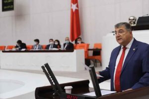 Memur ve emekli maaş artışlarını i&ccedil;eren kanun teklifinin kabul edilerek