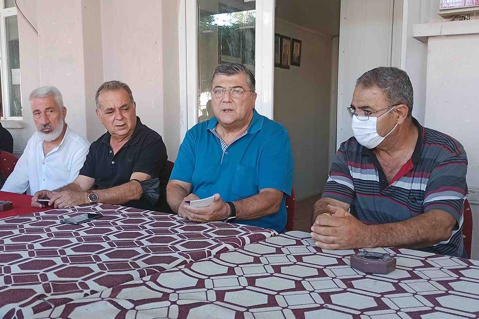 İl&ccedil;e ziyaretlerine ara vermeden devam eden CHP İzmir Milletvekili Kamil