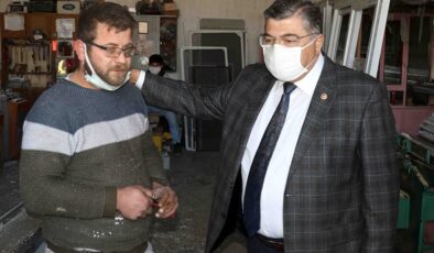 CHP’li Sındır: 'Salgında en ağır hesabı esnafın ödedi'