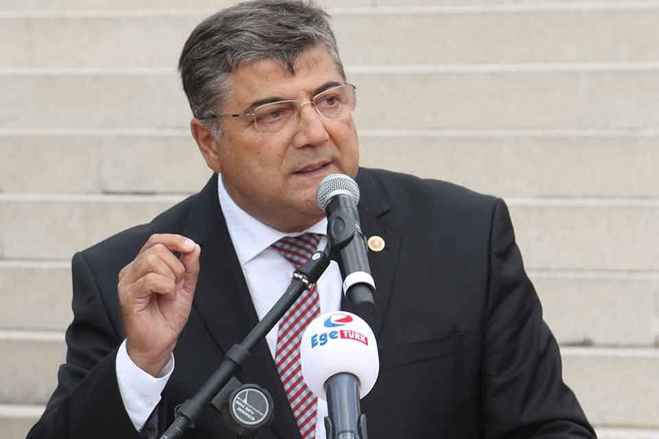 CHP İzmir Milletvekili Kamil Okyay Sındır, 19 Mayıs Atat&uuml;rk&rsquo;&uuml; Anma,