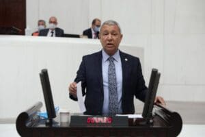 CHP'li S&uuml;mer, Erdoğan'ın "kader" a&ccedil;ıklamalarına tepki g&ouml;sterdi. S&uuml;mer, "Saray İktidarı