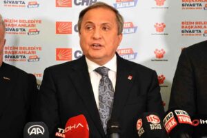 CHP Genel Başkan Yardımcısı Seyit Torun, Sivas&rsquo;ta d&uuml;zenlenen CHP Belediye