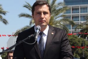 Asgari ücretin 2 bin 825 lira olarak açıklanmasının ardından muhalefet