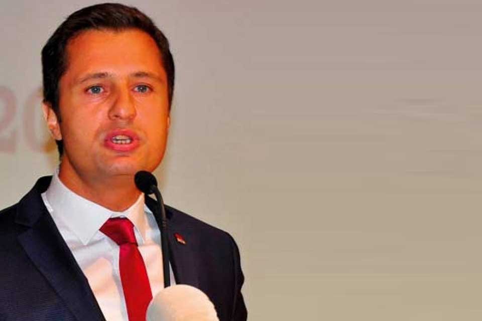 Cumhuriyet Halk Partisi (CHP) İzmir İl Başkanı Deniz Y&uuml;cel, &Ccedil;evre