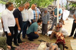 CHP İl Başkanı Yücel ve beraberindeki milletvekilleri, Manavgat'taki orman yanıgınına