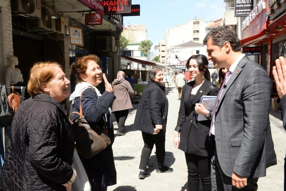Karşıyaka&rsquo;da &Ccedil;arşı esnafıyla ve Bostanlı Sanayici ve İşadamları Derneği &uuml;yeleriyle