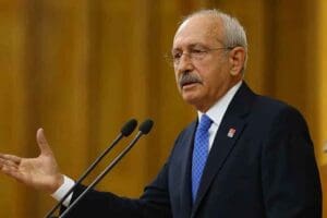 Cumhuriyet Halk Partisi (CHP) Genel Başkanı Kemal Kılı&ccedil;daroğlu, partisinin grup