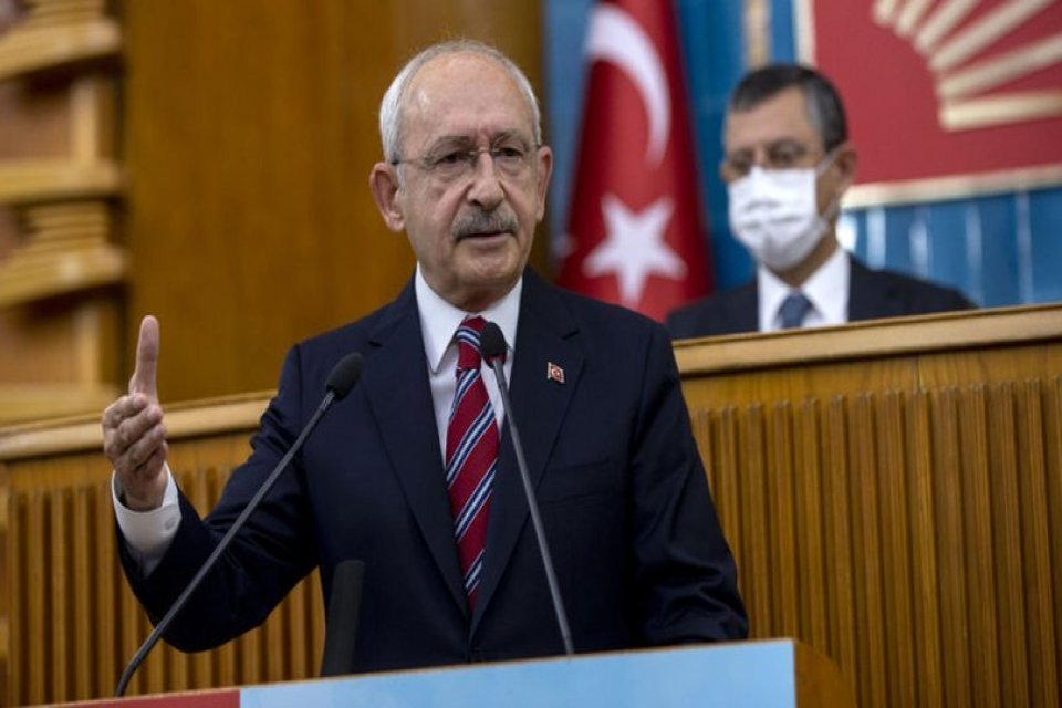 CHP Genel Başkanı Kemal Kılı&ccedil;daroğlu partisinin grup toplantısında, 7,5 milyon