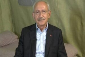 Millet İttifakı'nın 13. Cumhurbaşkanı adayı&nbsp;Kemal Kılı&ccedil;daroğlu,&nbsp;bug&uuml;n depremde hasar g&ouml;ren Malatya'yı