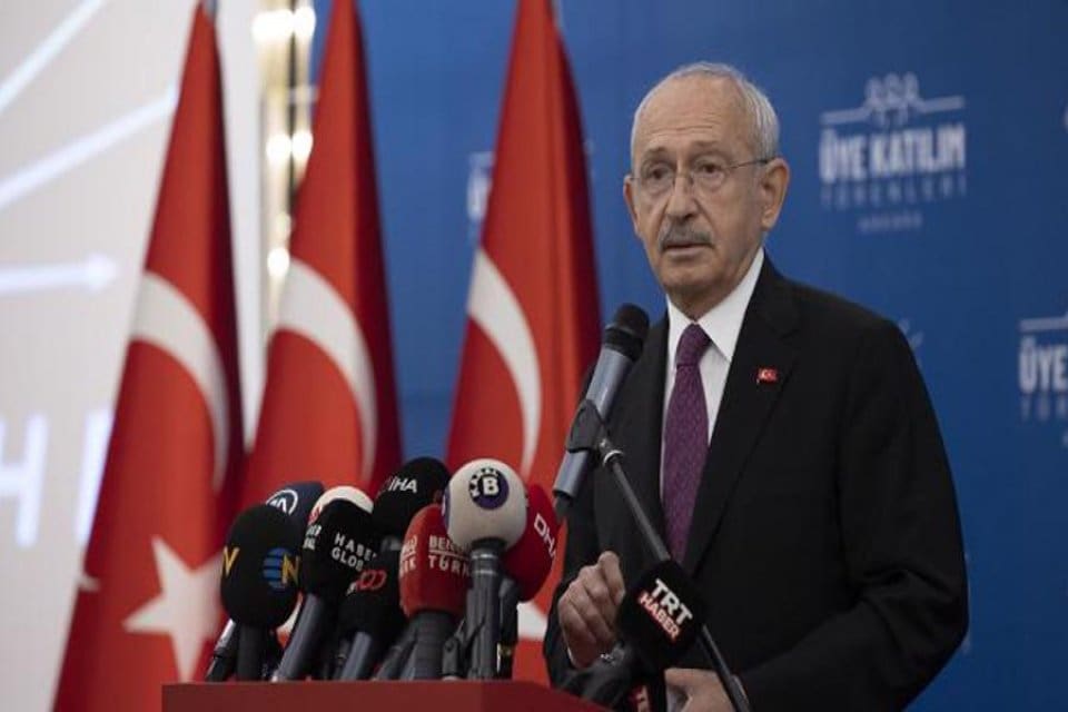 Cumhuriyet Halk Partisi (CHP) Genel Başkanı Kemal Kılı&ccedil;daroğlu, d&uuml;zenlediği basın