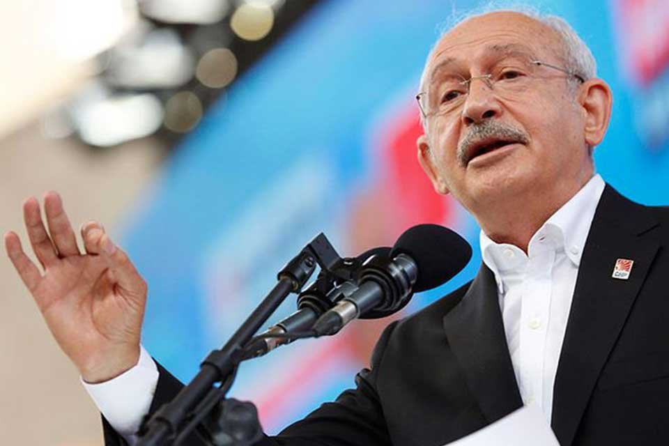 Cumhuriyet Halk Partisi (CHP) Genel Başkanı Kemal Kılı&ccedil;daroğlu, İzmir B&uuml;y&uuml;kşehir