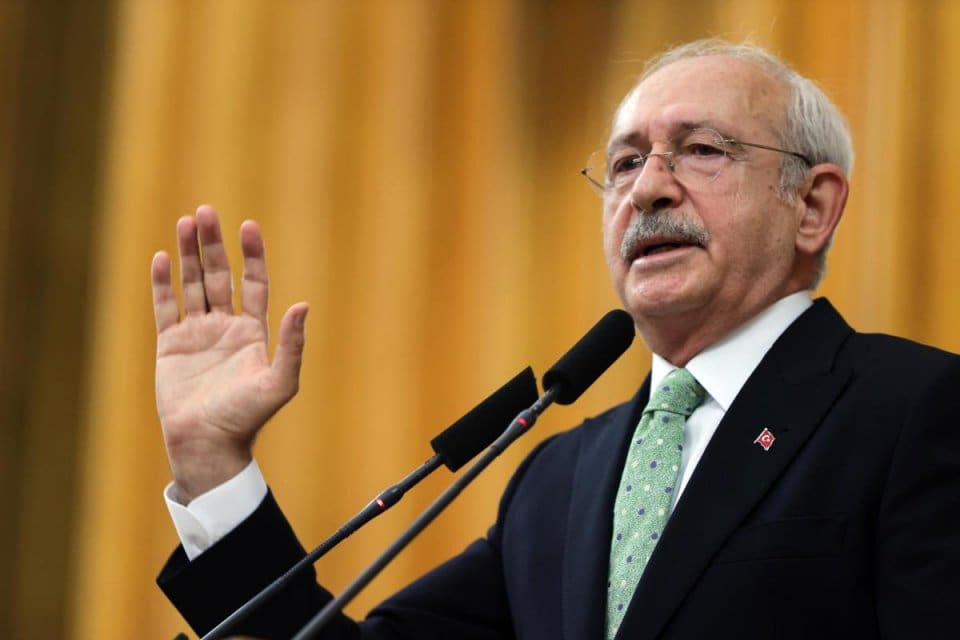 Grup toplantısında konuşan CHP Genel Başkanı Kemal Kılı&ccedil;daroğlu, hazineden 418