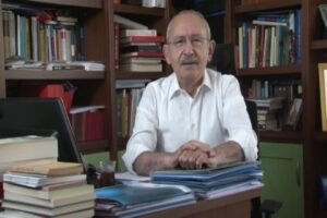 CHP Genel Başkanı Kemal Kılı&ccedil;daroğlu, "Bir cumartesi g&uuml;n&uuml; evime hoş