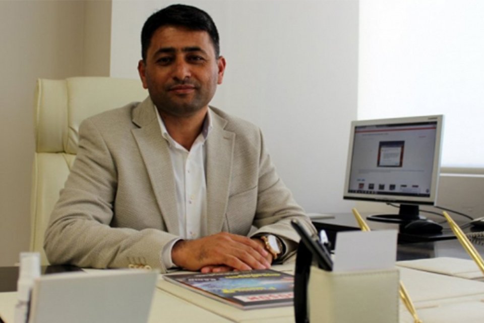 Menemen Belediyesi eski Başkanı Serdar Aksoy'un yargılandığı mahkemece tutuksuz yargılanmak