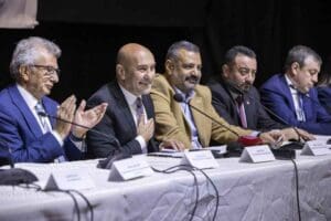 CHP İzmir ikinci b&ouml;lge milletvekili adayları, &Ouml;demiş'te sivil toplum kuruluşlarıyla