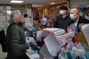 &nbsp; İzmir&rsquo;in en işlek semtlerinden Alsancak da ekonomik krizden nasibini