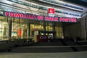 CHP İzmir eski Milletvekili S&uuml;leyman Gen&ccedil; Bursa&rsquo;da kalp tedavisi g&ouml;rd&uuml;ğ&uuml;