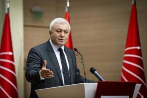 14 Mayıs Genel Seçimlerinin sonuçlanmasının ardından vatandaşlar seçim günü doğru
