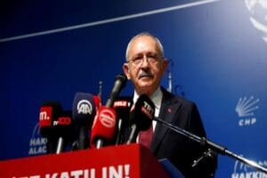 Halk TV yazarı İsmail Saymaz, ana muhalefet partisinde bir kesimin