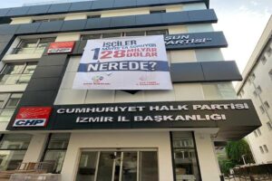Cumhuriyet Halk Partisi (CHP) İzmir İl Başkanlığı'nın haftalık olağan toplantısı