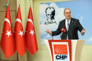Partisinin MYK toplantısı sonrası gündeme dair değerlendirmelerde bulunan CHP Genel