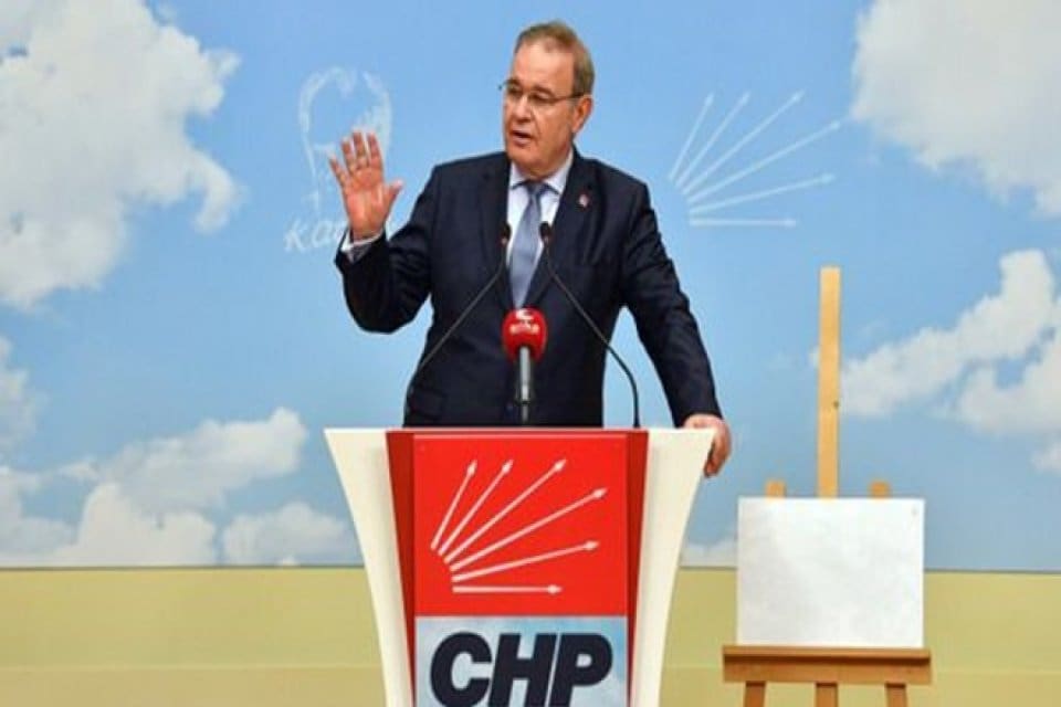 CHP S&ouml;zc&uuml;s&uuml; Faik &Ouml;ztrak, ''Andımız'ın her kelimesi ve Atat&uuml;rk sevgisi,