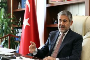 Hazine ve Maliye Bakanı L&uuml;tfi Elvan'ın g&ouml;revinden istifa etmesinin ardından