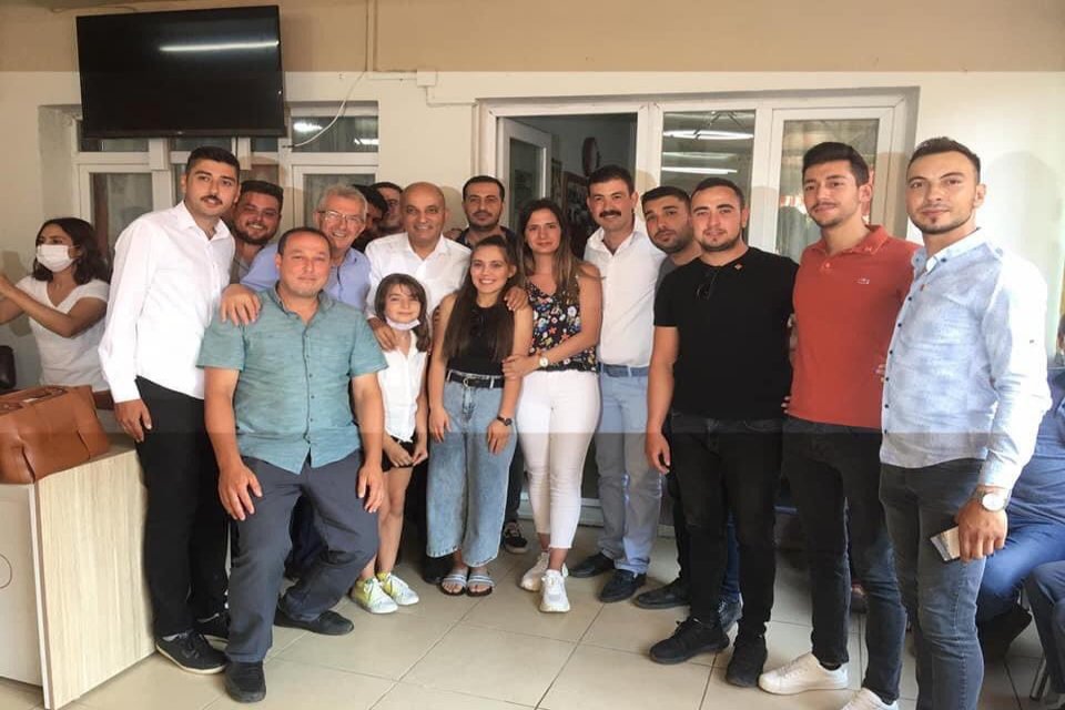 CHP İzmir İl Gen&ccedil;lik Kolları, &Ouml;demiş 'te partiye katılan 150