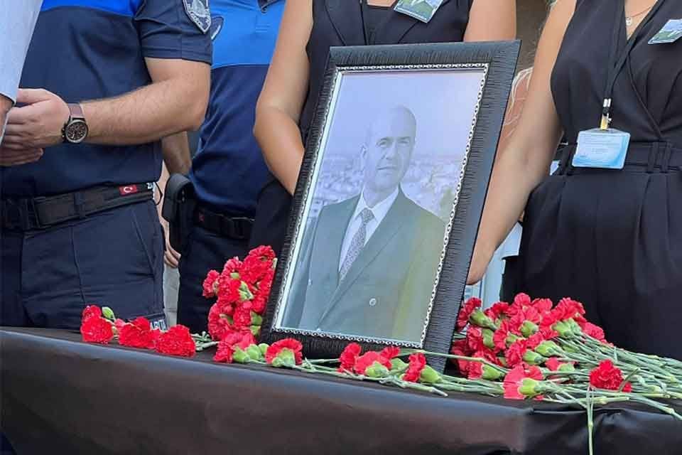 Ge&ccedil;irdiği ani kalp krizi sonrasında ofisinde t&uuml;m m&uuml;dahalelere rağmen kurtarılamayarak