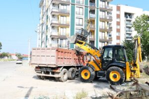 Her Pazartesi ve Perşembe günü farklı bir mahallede detaylı temizlik
