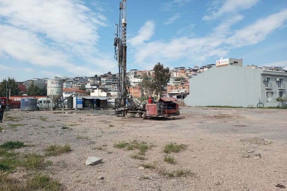 &Ccedil;iğli Belediyesi, Kahramanmaraş depremi sonrası yeni ruhsat başvurusunda bulunan yeni