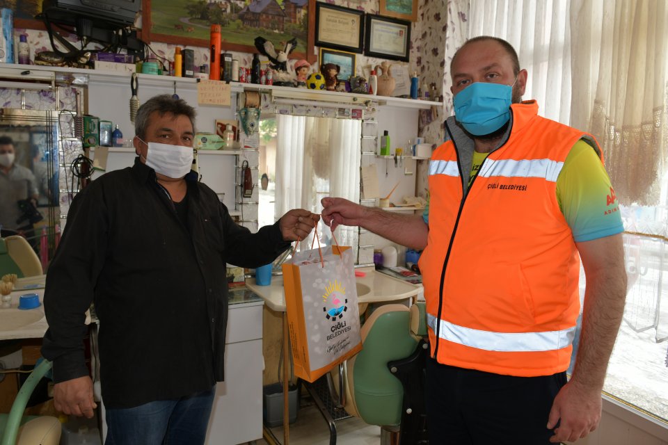 &Ccedil;iğli Belediyesi, &uuml;lkemizde ilk vakaları Mart ayında g&ouml;r&uuml;len Covid-19 salgını