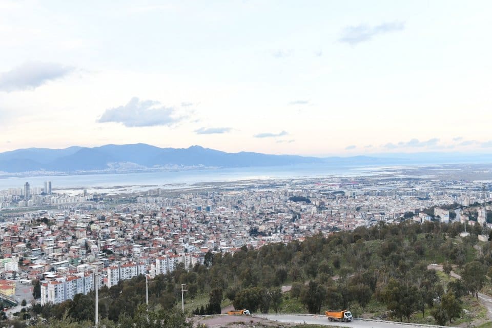 &Ccedil;iğli Belediyesi, 2021 yılında &ldquo;Diren&ccedil;li Kent&rdquo; hedefiyle başlattığı Yapı Stoğu