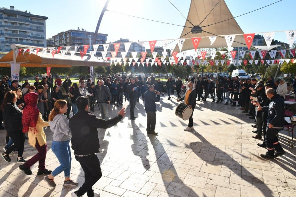 &Ccedil;iğli Belediyesi ile TOLEYİS-T&Uuml;RK İş Sendikası arasında &Ccedil;iğli Gıda Şirketi