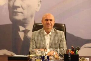 Çiğli Belediyesi'nin önceki dönem belediye başkanlığı görevini yürüten Metin Solak