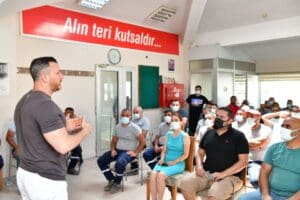 &Ccedil;iğli Belediyesi tarafından, belediye personellerini mesleki rahatsızlıklara karşı bilgilendirmek amacıyla