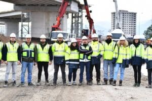 İzmir B&uuml;y&uuml;kşehir Belediye Başkanı Tun&ccedil; Soyer&rsquo;in s&uuml;rd&uuml;r&uuml;lebilir ulaşım hedefi doğrultusunda