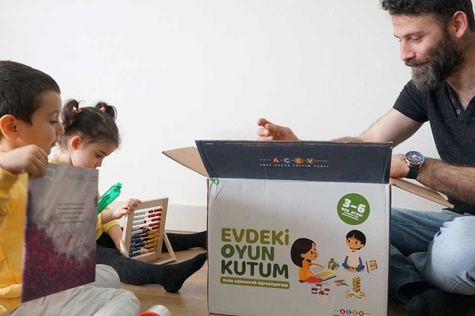&Ccedil;iğli Belediyesi ile Anne &Ccedil;ocuk Eğitim Vakfı (A&Ccedil;EV) tarafından, &ccedil;ocuk