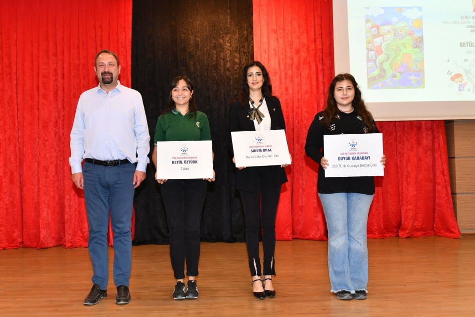 &Ccedil;iğli Belediyesi tarafından, &ccedil;ocuklara ve gen&ccedil;lere &ccedil;evre kirliliğiyle m&uuml;cadele farkındalığı