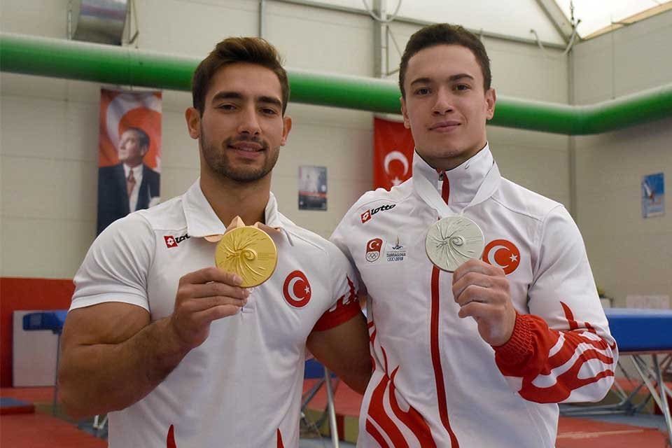 T&uuml;rkiye&rsquo;ye son yıllarda artistik cimnastikte tarihi başarılar yaşatan İzmirli sporcular,