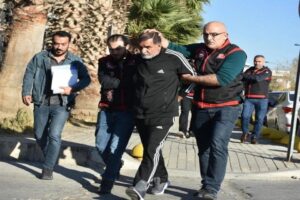 İzmir'de eşi H&uuml;lya Şellavcı Yeğin'i &ouml;ld&uuml;rd&uuml;kten 18 g&uuml;n sonra yakalanan