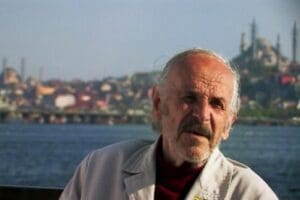 "&Ccedil;ipetpet" videosuyla hafızalara kazınan Arnavut Şevket lakabıyla bilinen Şevket Kopal,