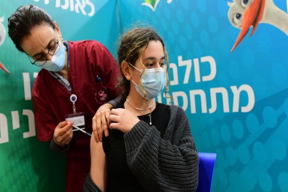 İsrail, 6 ile 12 yaş arasındaki 600 &ccedil;ocuğa Pfizer/BioNTech aşısı