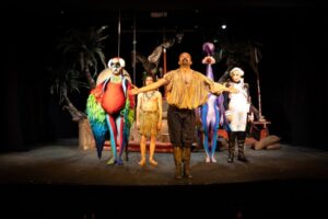 İzmir B&uuml;y&uuml;kşehir Belediyesi Şehir Tiyatroları ilk &ccedil;ocuk oyunu "Robinson Dans