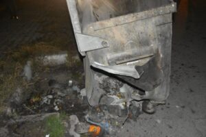 MANİSA'nın Turgutlu ilçesinde, bir çöp konteynerinde patlama meydana geldi. Yapılan