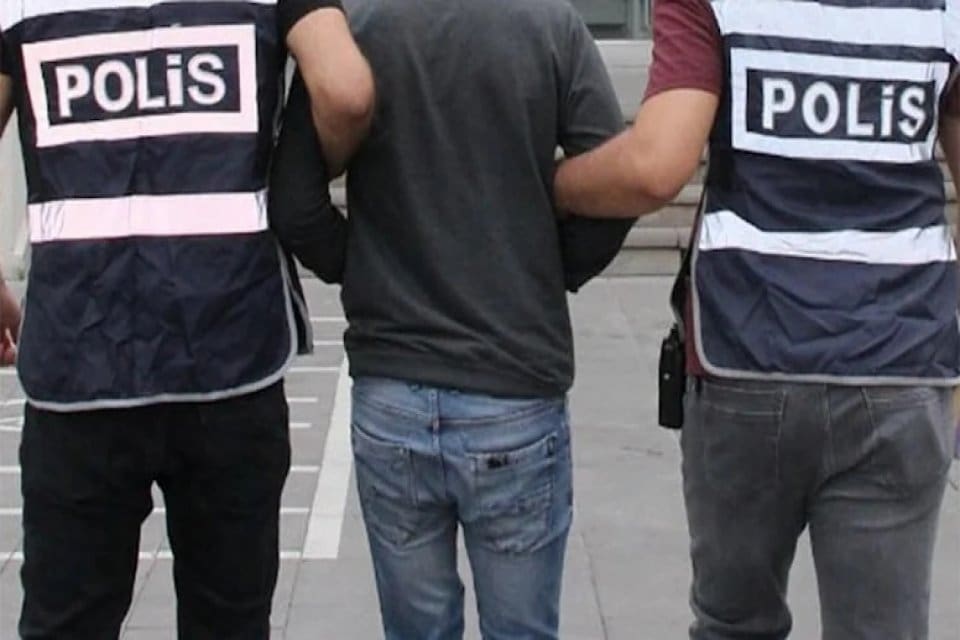 Gaziantep'te, &ccedil;&ouml;p konteynerinin yanında cesedi&nbsp;bulunan ve 1 hafta &ouml;nce doğduğu