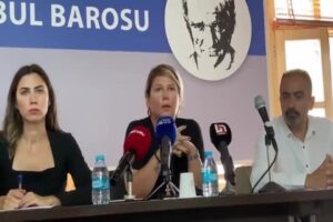 Çorlu tren katliamında yaşamını yitirenlerin aileleri ve avukatları İstanbul Barosu